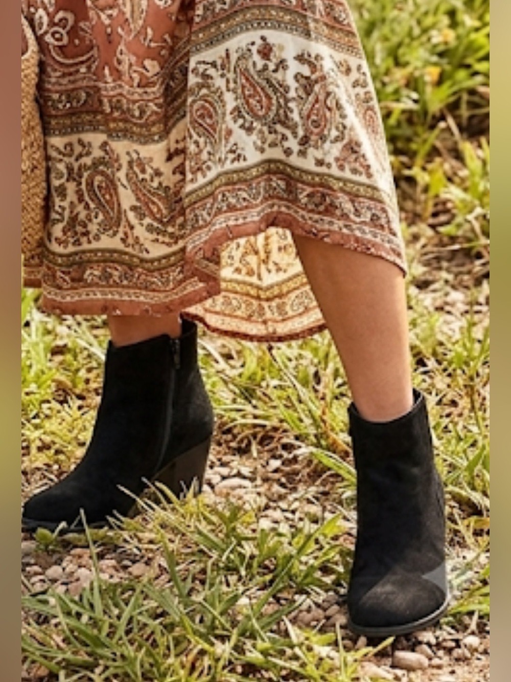 Carlos Santana Black Booties – Size 6 –